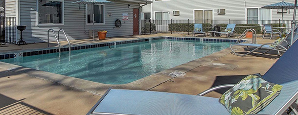 Apartment Pool - Oklahoma City